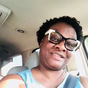 Meet your Posher, Evely